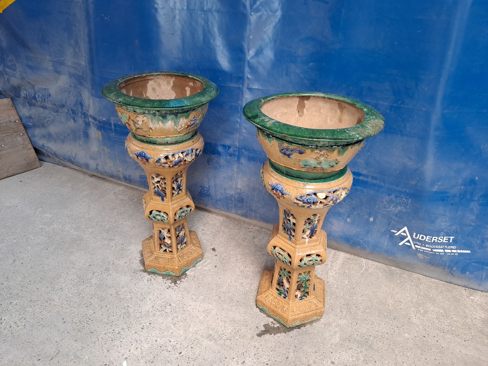 Vasi & Recipienti: 2  Cach-pot sur colonne en grés polichrome – Usato da Fribourg venduto da Cariko 4