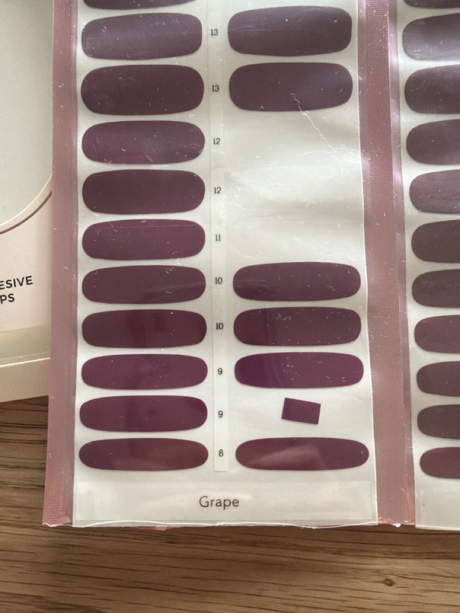 Maniko Smalto per unghie: Maniko Nagelfolien Set, 4 Farben – Usato da Ostermundigen venduto da Chrissy06 1