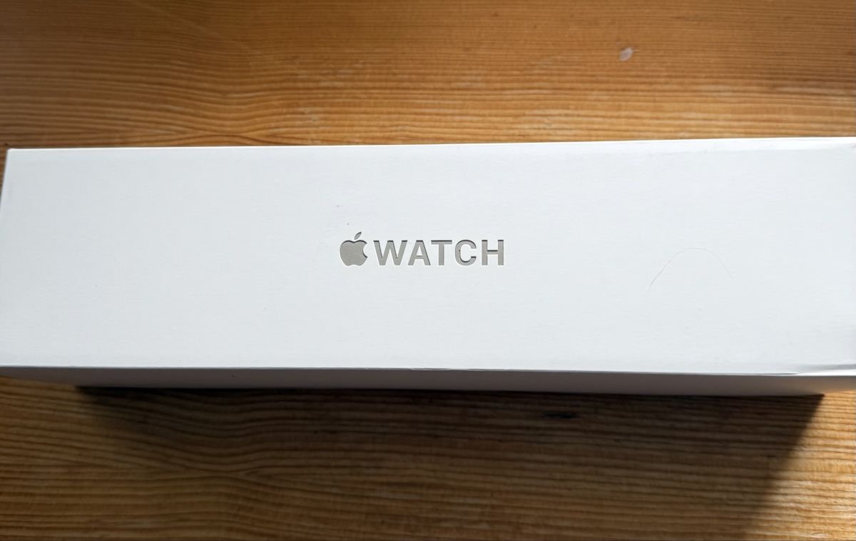 Apple Smartwatch: Apple Watch Titane Cellular batterie changée par Apple 2025 – Usato da YVERDON-LES-BAINS venduto da Lazuli 9
