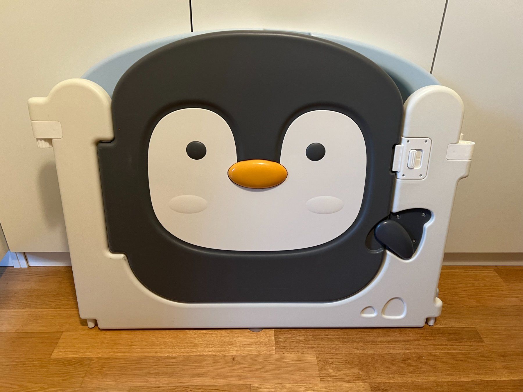 Box & Barriere di sicurezza: Box / Parco di sicurezza per bambini - Pinguino – Usato da Bôle venduto da dany2021