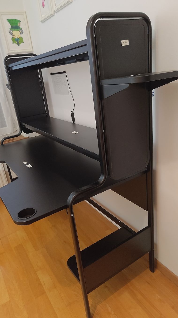 Schreibtische: Ikea Fredde Gaming Tisch – Neu (gemäss Beschreibung) aus Orpund von Cheshirecopycat 1