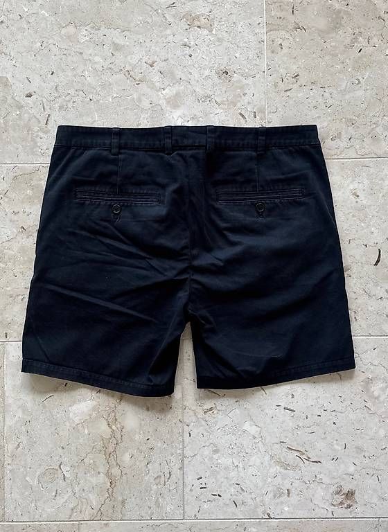 Arket Pantaloni: Kurze Hose Arket – Usato da Kilchberg ZH venduto da eti_m9g8 1