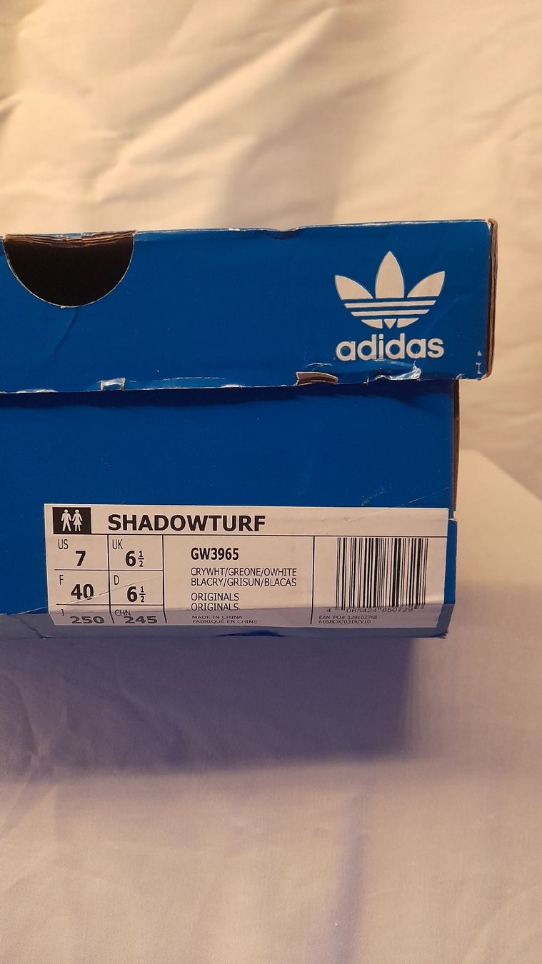 Adidas Scarpe da uomo: Adidas Shadowturf, Taille 40 2/3, Neuves ! – Nuovo e nell'imballaggio originale da st.gallen venduto da The_Rag_Picker. 2