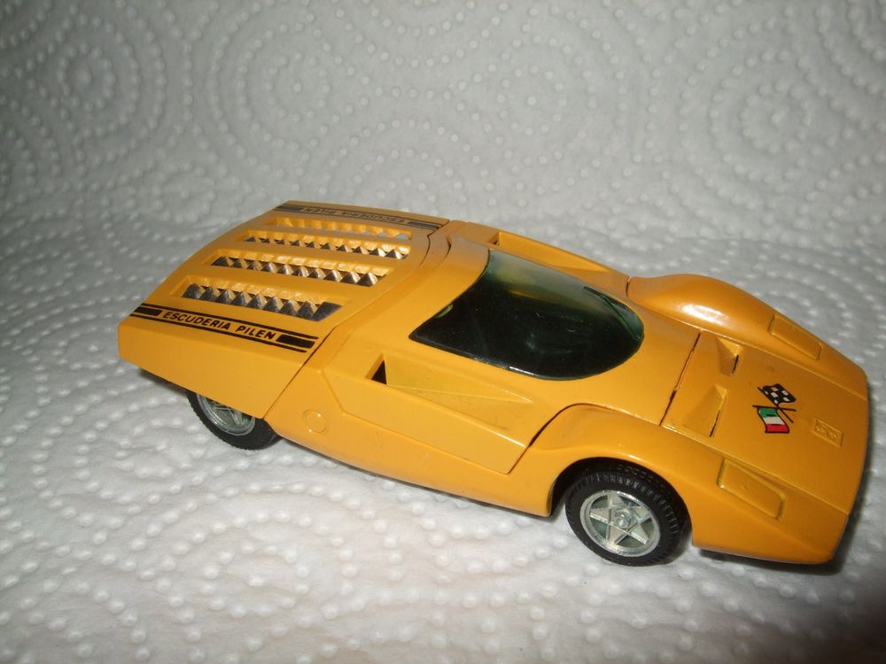 Voiture Miniature PILEN 1/43 - SEAT 350 Spyder - Incomplète (manque Pare-brise Et Volant) - Occasion