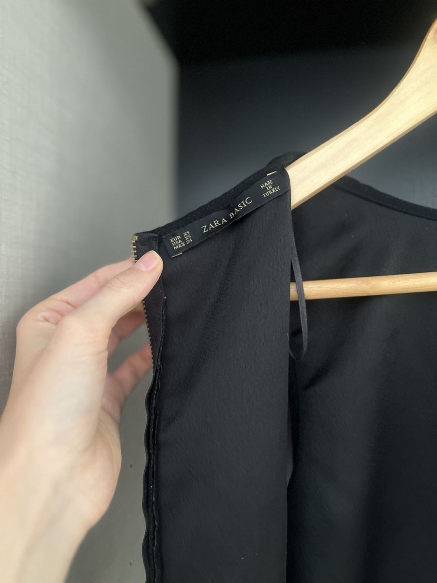 Zara Top: Zara Basic top nero con zip laterali – XS – Nuovo (secondo la descrizione) da Lugano venduto da gil_2xvg 2