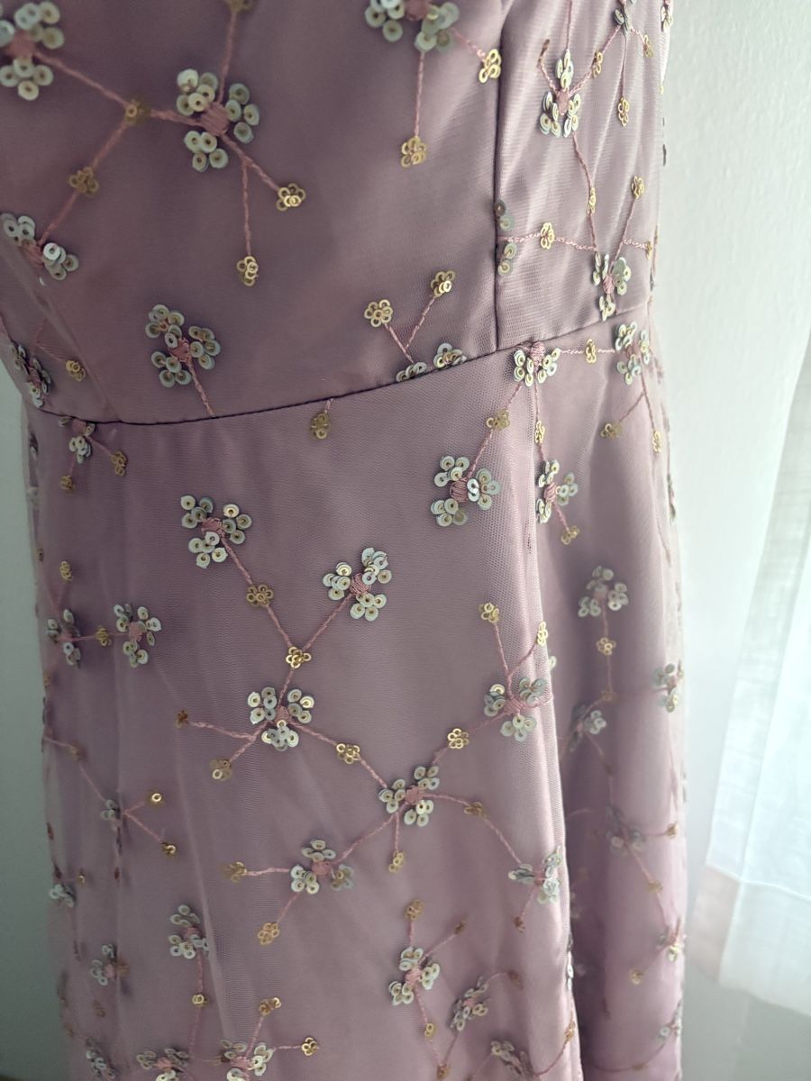 Robes: Kleid mit Blumenembroidery – Neuf (Voir description) à Bösingen par ash_jnn8 4