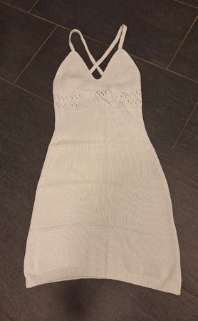 Robe tricotée blanche taille M, New!