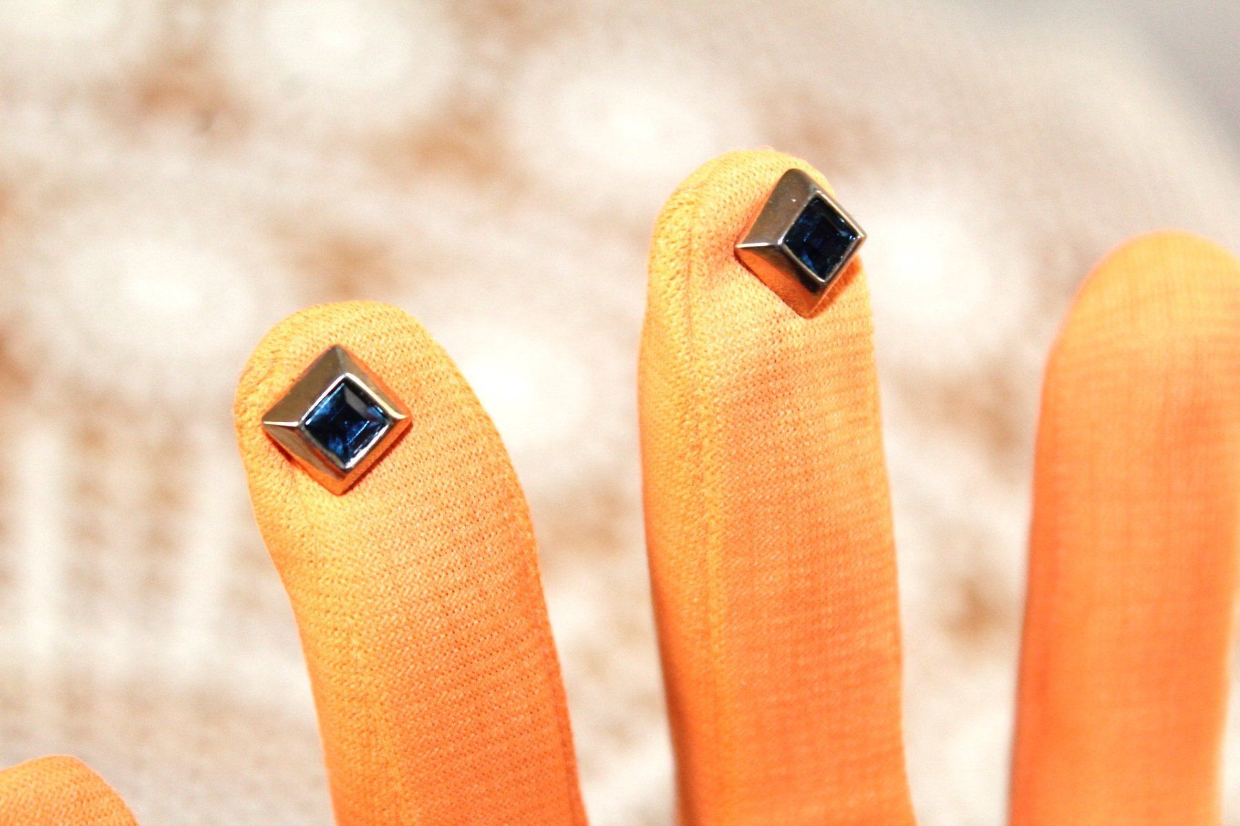 Ohrringe & -stecker: Ohrstecker – Gebraucht aus Locarno von madame-tus-sauds 2