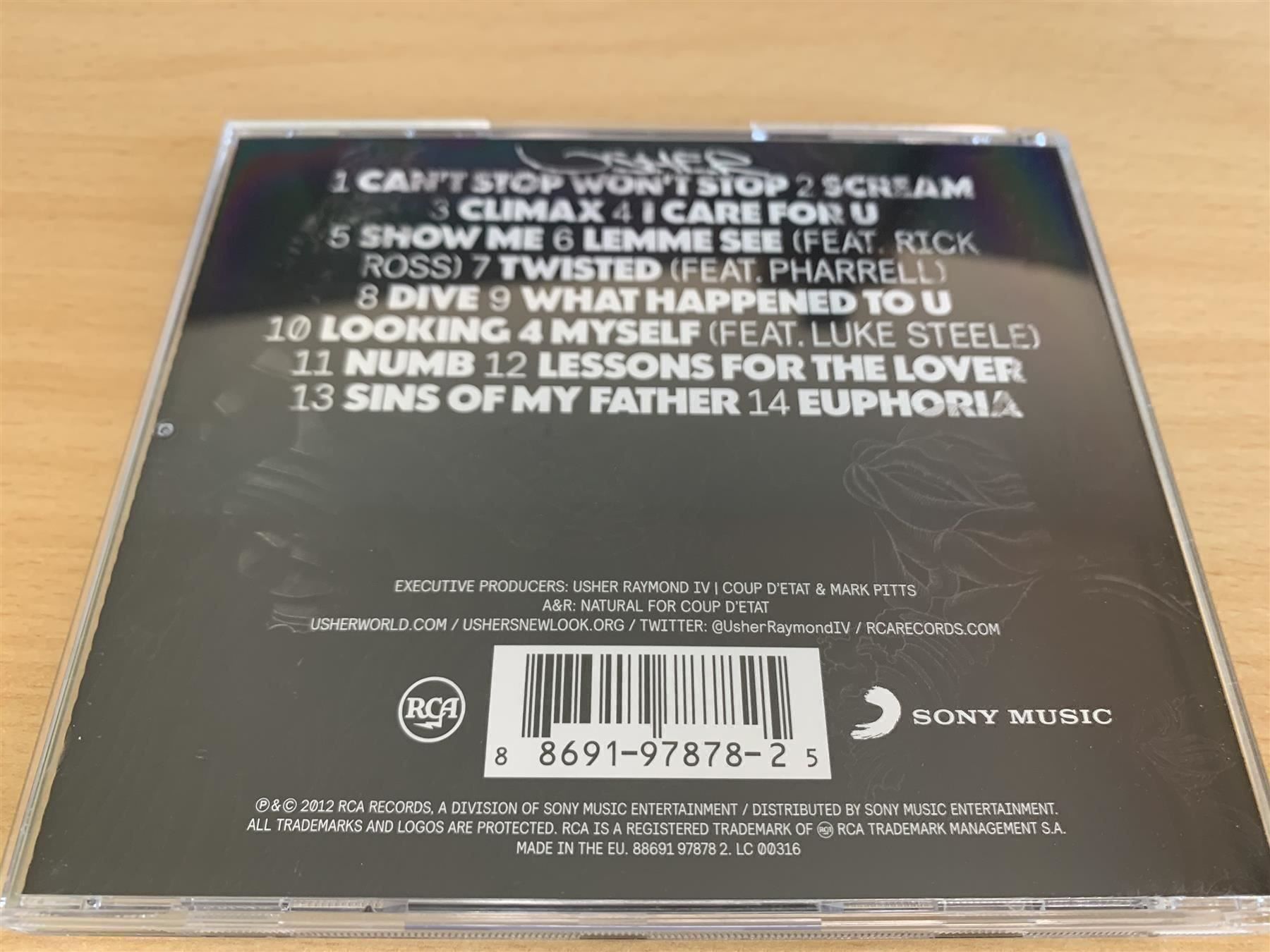 CD: Usher – Looking 4 Myself – Usato da Rikon im Tösstal venduto da Alpenmutz 1