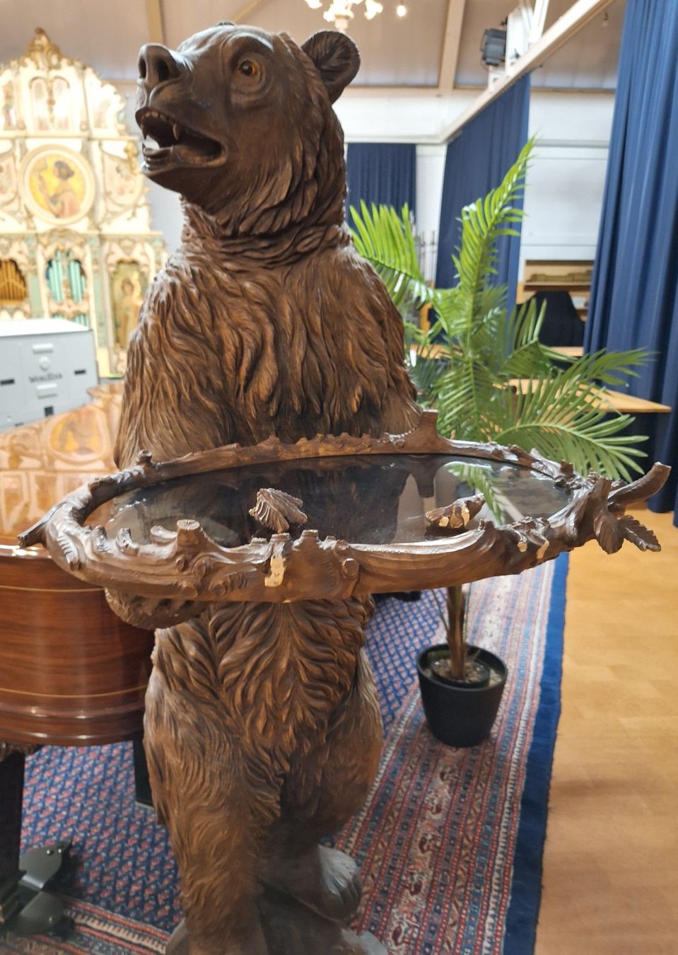 Skulpturen & Statuen: Geschnitzter Bär – Gebraucht aus Rüti ZH von Xokimilko 1