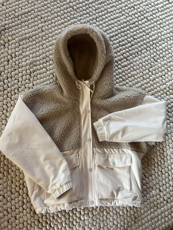 Trendige A&F Jacke Teddyfell Jacke Gr. M