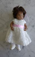 Sasha Morgenthaler Baby Puppe,  Mädchen mit Rosenmusterkleid