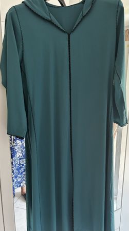 Grüne Maxikleid-Kaftan mit Kapuze, elegant und bequem!