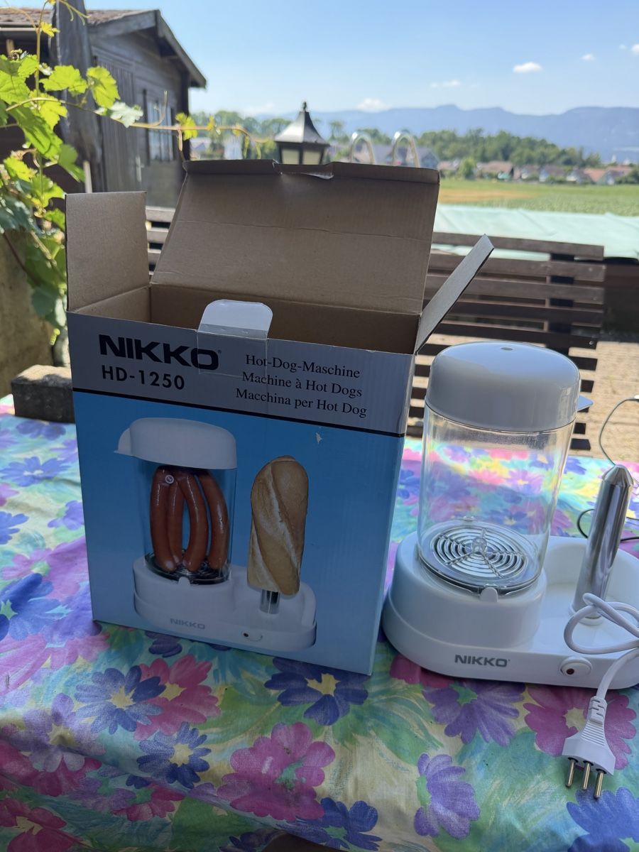 Nikko Elettrodomestici da cucina: Hot-Dog Maschine NIKKO – Nuovo e nell'imballaggio originale da Horriwil venduto da Joseph24
