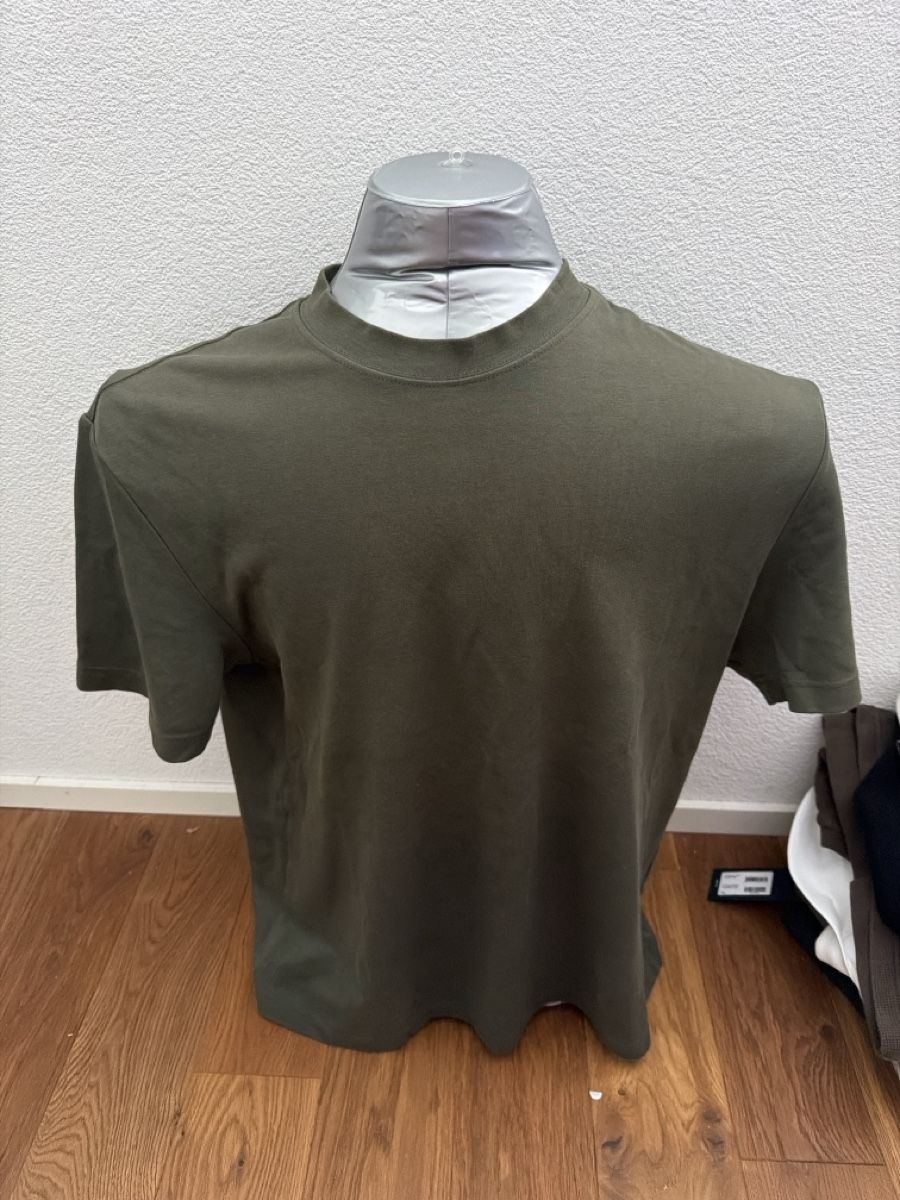 Zara T-shirt: Zara T-shirt Basic L  – Usato da Münchwilen TG venduto da giu_75tp