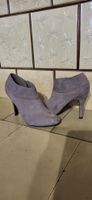 graue Pumps