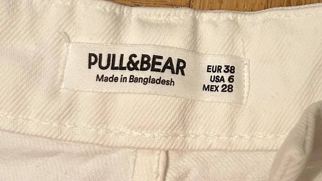 Jeans: Weisse Jeans von Pull& Bear Gr. 38 (eher 36) – D'occasion à Zürich par Nia_S 2