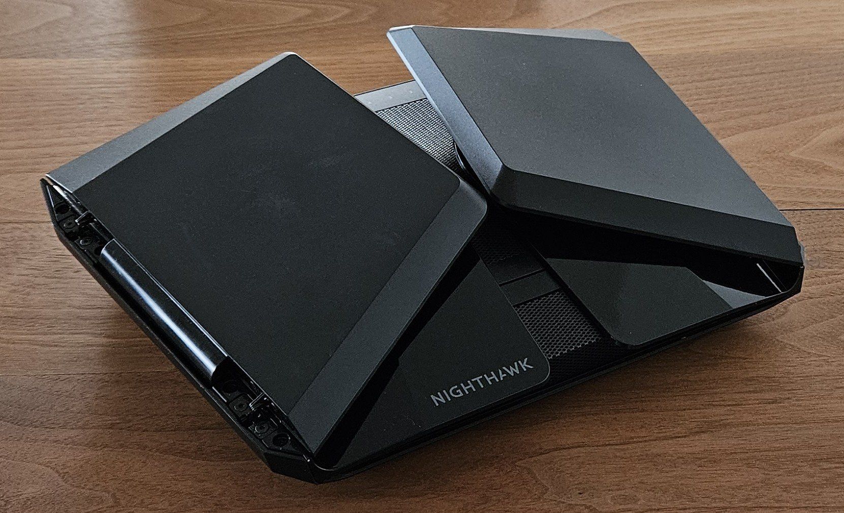 Netgear Modems & Routeurs: Netgear RAX80 Nighthawk WLAN-Router – D'occasion à Gamprin-Bendern par rogsta 2