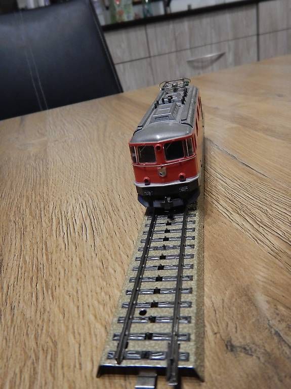 Modellini di ferrovie: Lokomotive  – Usato da Frutigen venduto da Tony1813 2