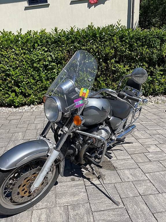 Strada: Moto Guzzi Jackal – Usato da Ligornetto venduto da Bezehnder 3