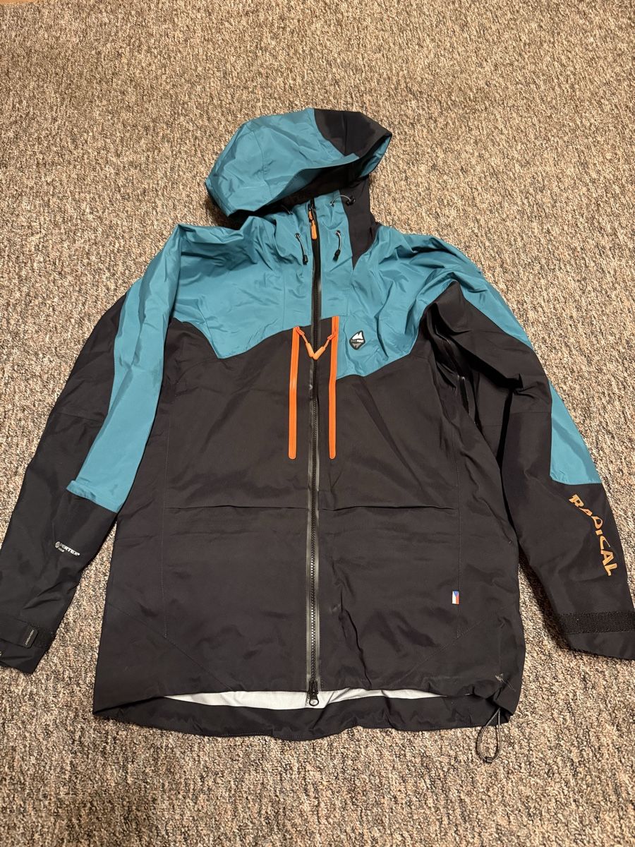 Giacche: High Point Radical Ski Jacket - Size L - Great Condition! – Nuovo (secondo la descrizione) da Grindelwald venduto da Mich.zavod