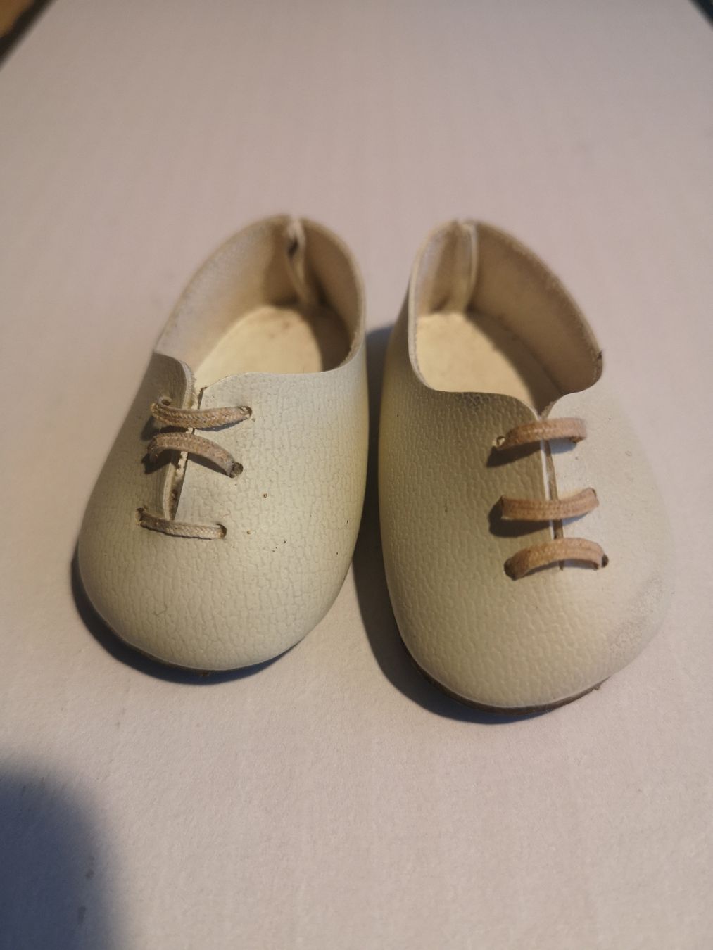 Sasha Morgenthaler Bambole: SASHA TRENDON PUPPE SCHUHE – Usato da MUEHLEBERG venduto da Cocolinette