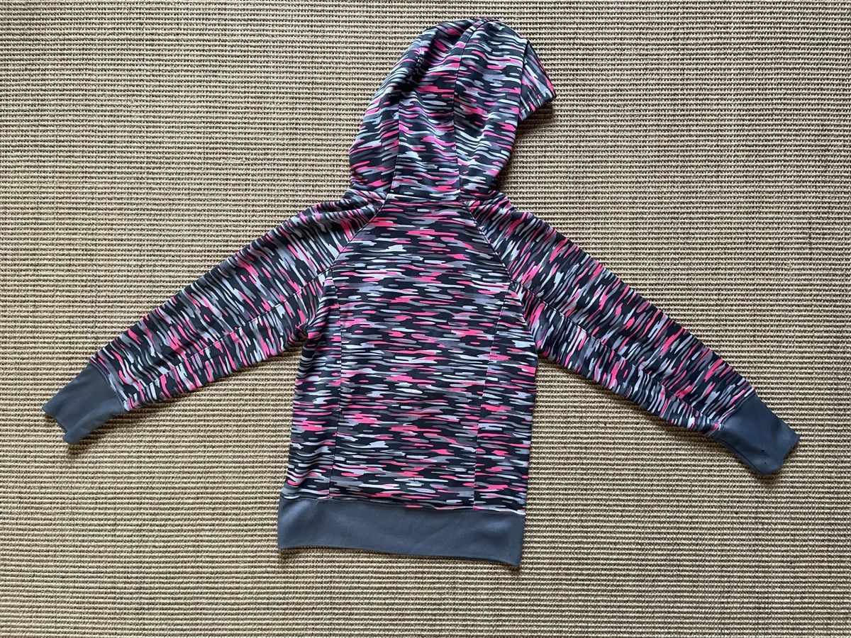 Nike Maglioni & Felpe: Nike Pullover ca. Gr. 128 – Usato da Zürich venduto da EliseSchmitz 2