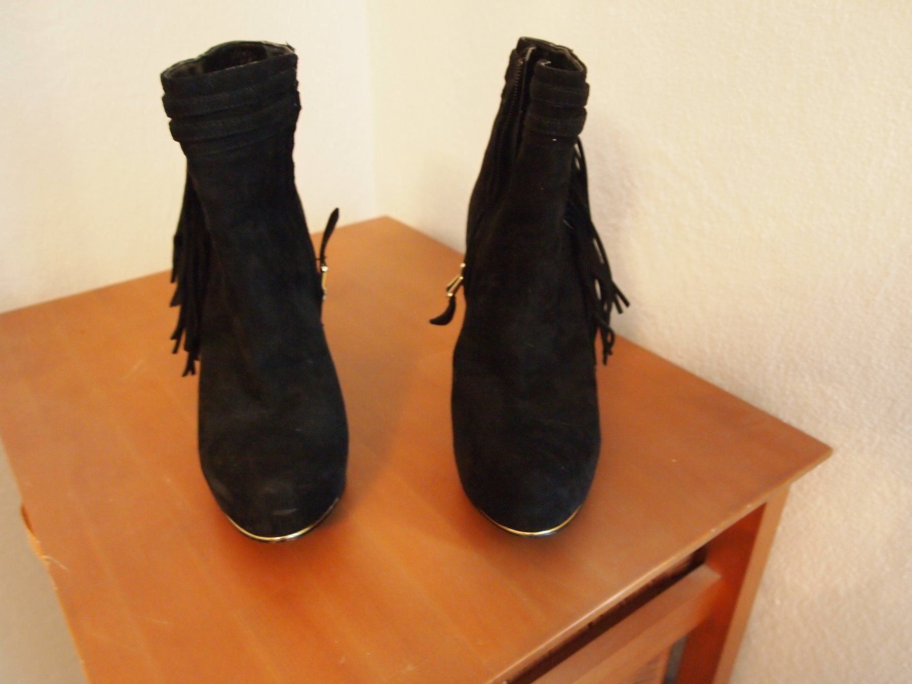 Scarpe da donna: Sam Edelman Wildleder Stiefeletten – Usato da Volketswil venduto da ald_2x9b 2