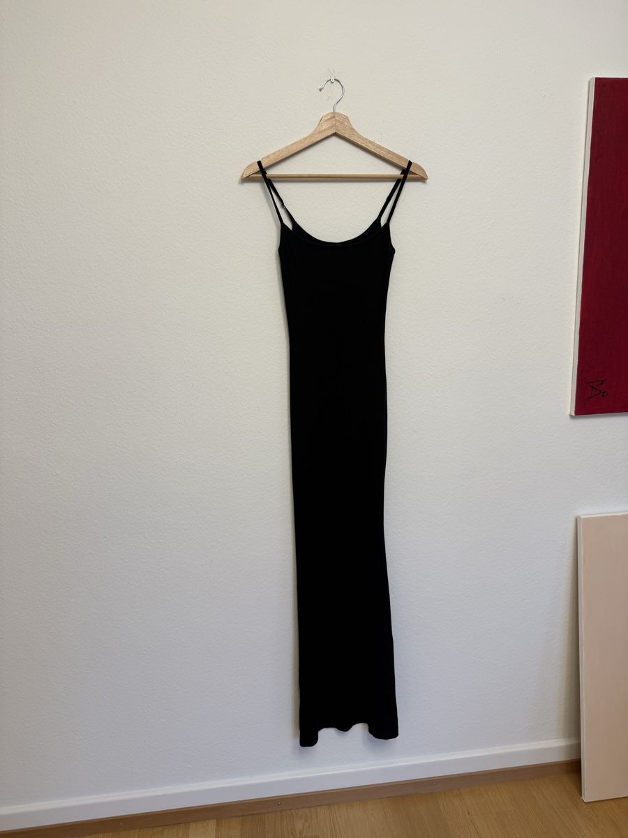 Skims Vestiti: SKIMS ICONIC DRESS – Nuovo (secondo la descrizione) da Zürich venduto da liu_5dzz 1