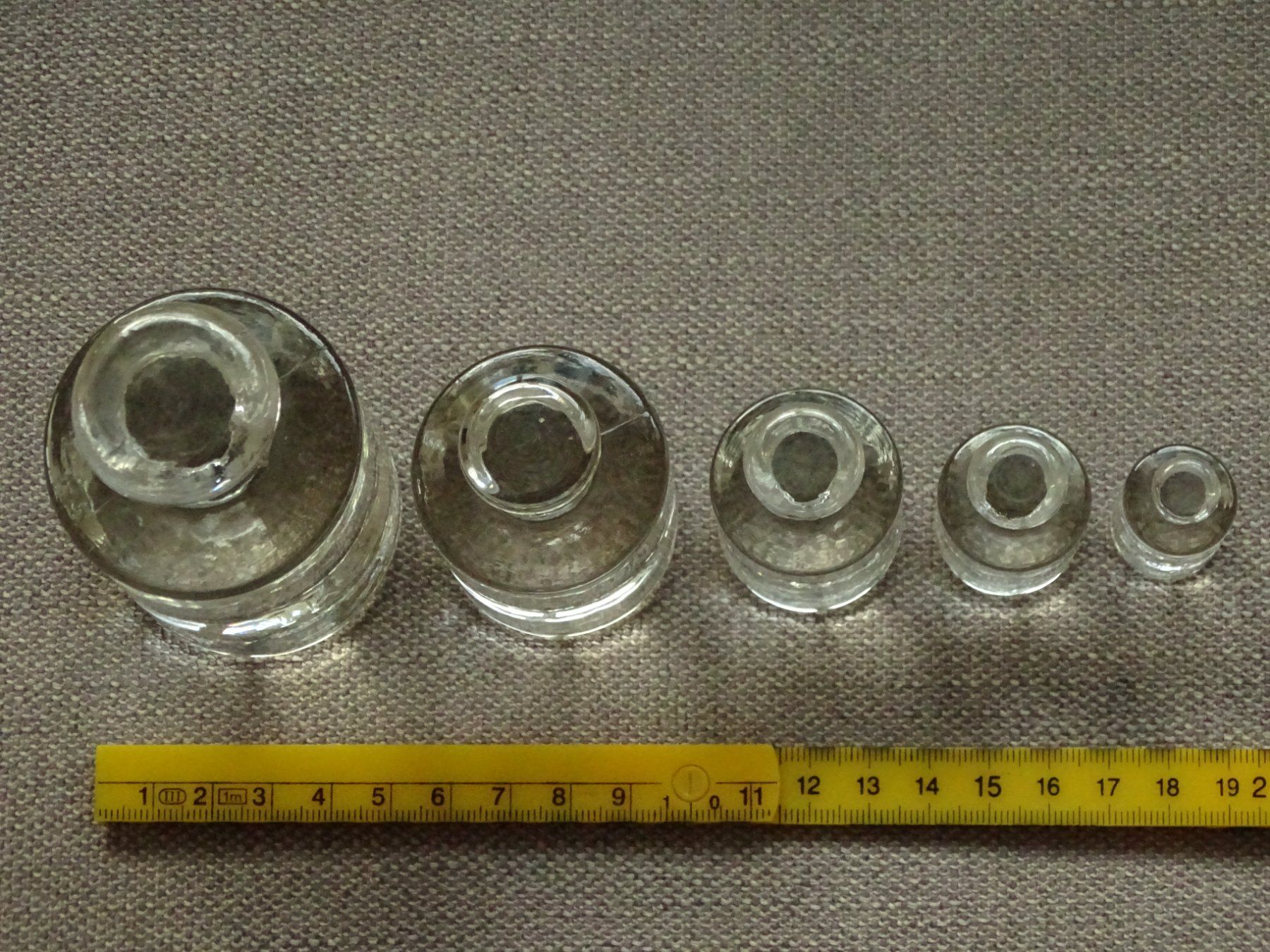 Bilance e pesi: Fünf Glasgewichte  Waage – Usato da Hirzel venduto da Musicman03 2