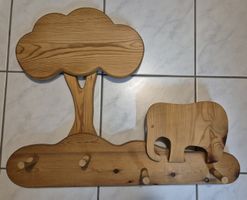 Holz Garderobe Kinderzimmer - Kleiderhaken - Baum und Elefan
