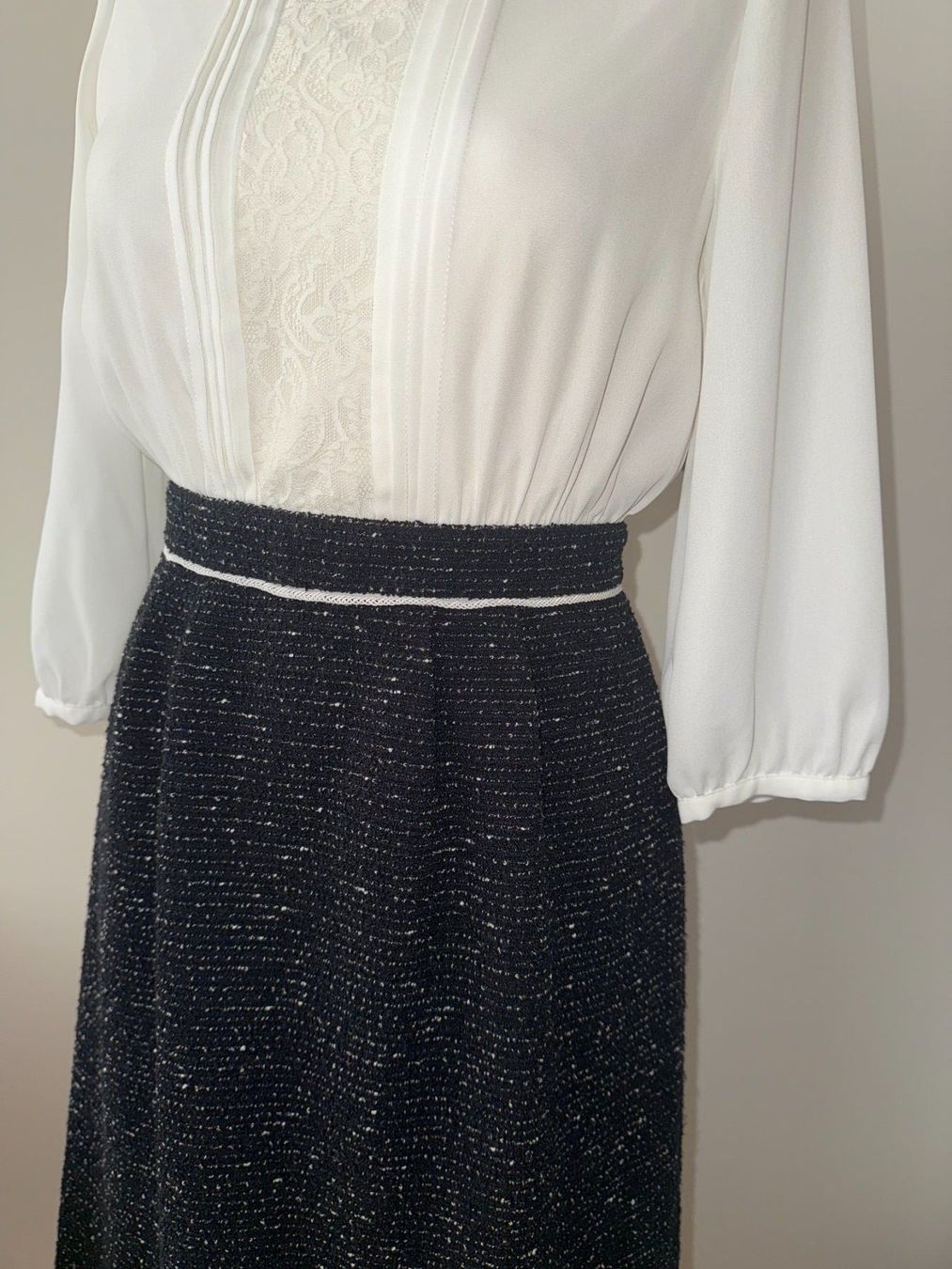 Robes: Robe élégante noire et blanche – Neuf (Voir description) à Le Locle par tchanatakoua 6