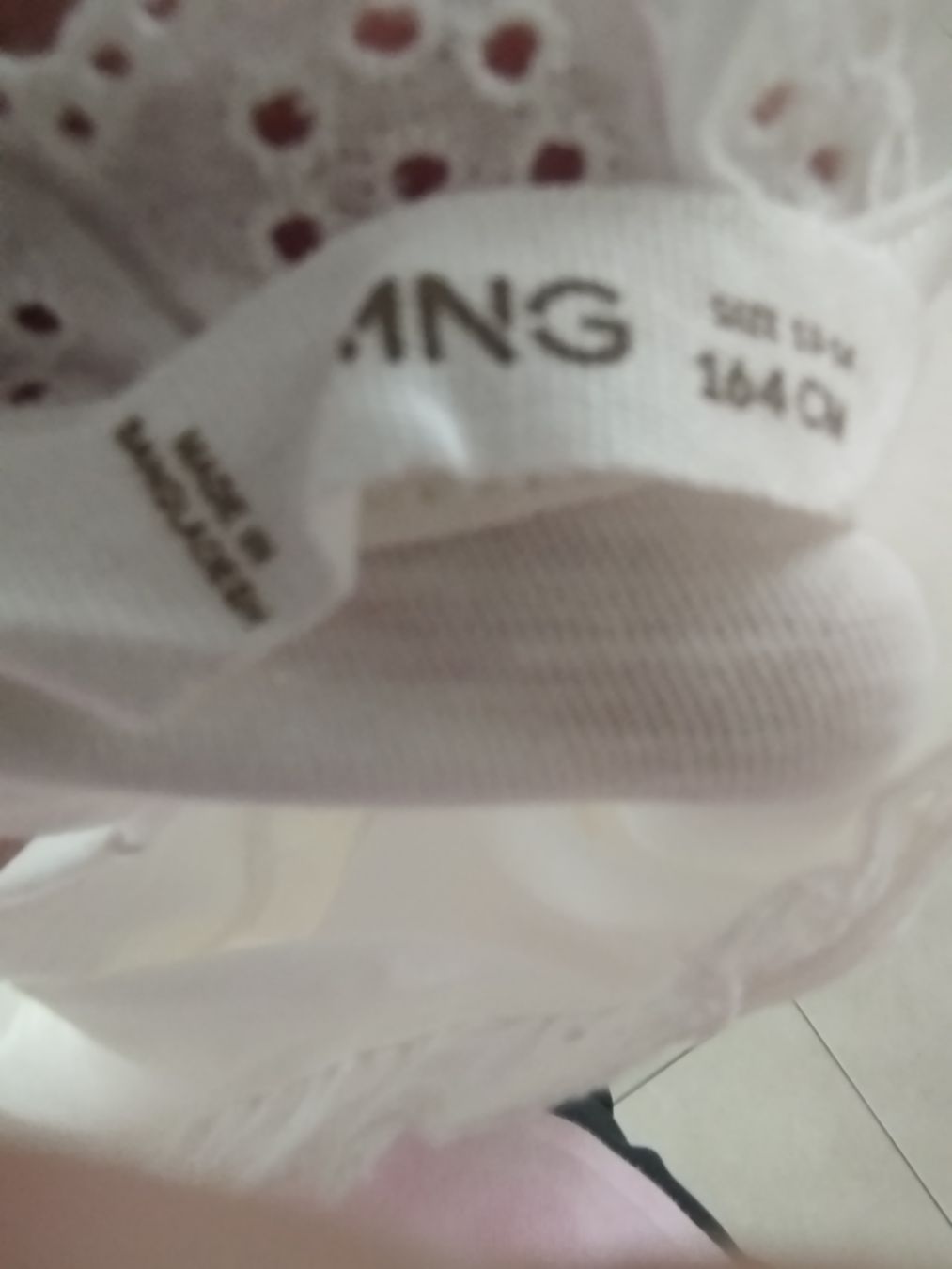 Mango Camicette, T-shirt & Top: Dünnes Mängo Top offwhite 162 – Usato da Münchwilen AG venduto da Lillyfee08 5