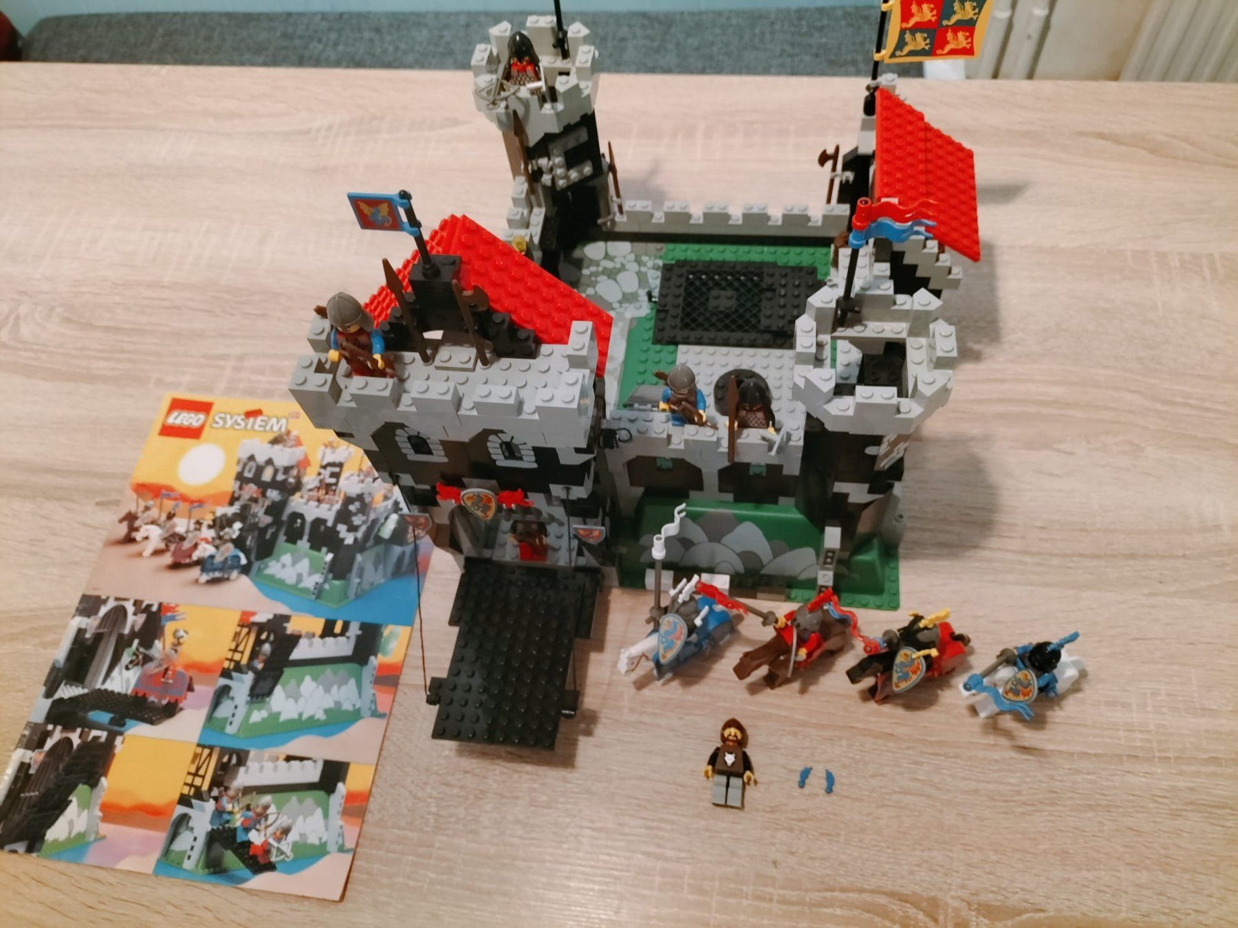 Lego Giocattoli: Ritterburg 6086 – Usato da Langnau im Emmental venduto da Ramona910 3