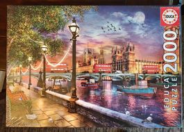 Magnifique puzzle de 2000 pièces neuf et encore emballé