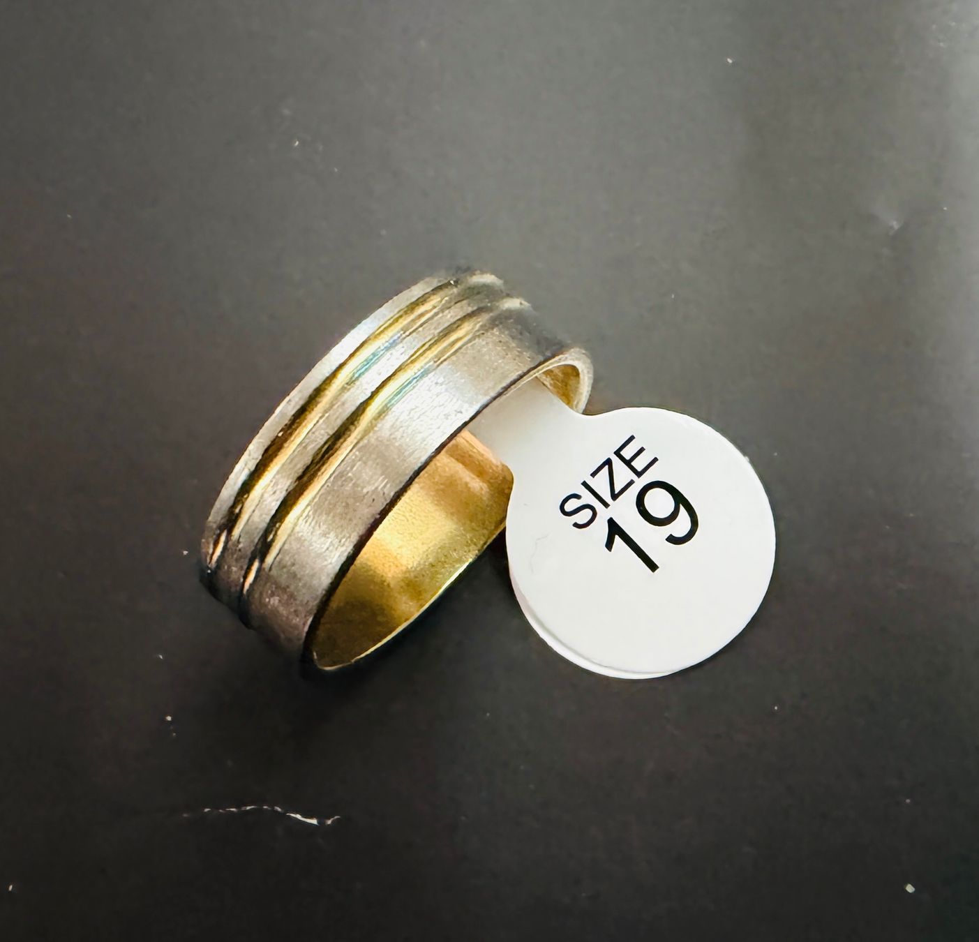 Anelli: Edelstahlring, Gold/Silber Design - Grösse 19 – Nuovo (secondo la descrizione) da Dietikon venduto da Emoruk 2