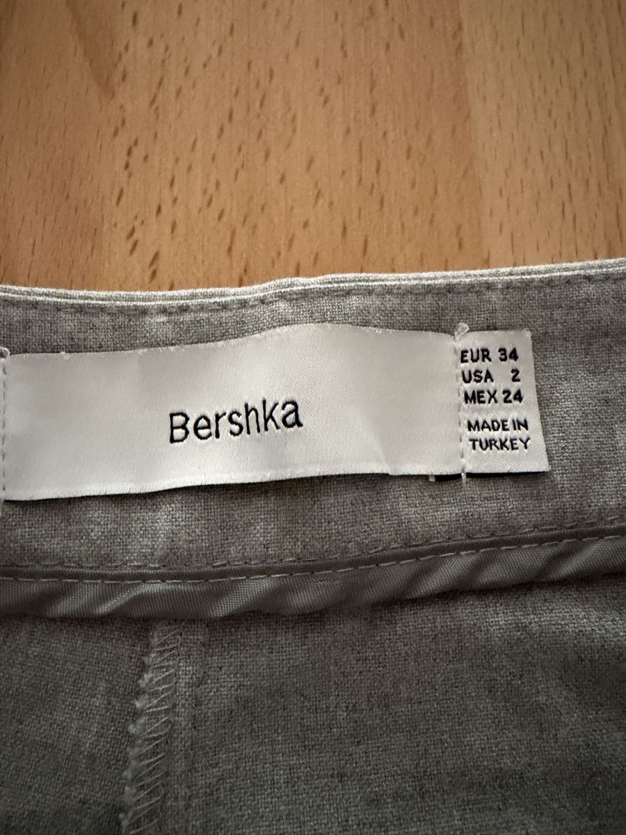 Bershka Pantaloni: Hose Bershka  – Nuovo (secondo la descrizione) da Kirchberg BE venduto da lea_kb6y 2