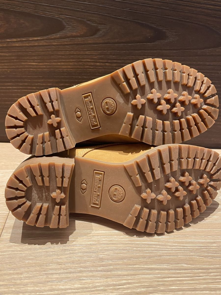 Timberland Damenschuhe: Timberland Boots with heels 37.5 – Gebraucht aus Castagnola von Car2X2N 7