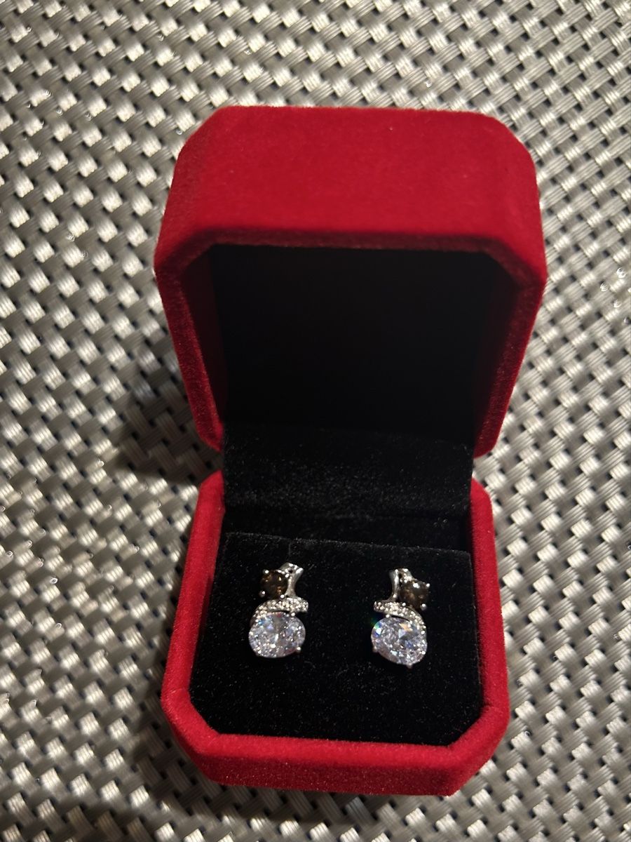 Orecchini pendenti & Orecchini a lobo: Wunderschöne Ohrstecker Weissgold 750 – Nuovo (secondo la descrizione) da St. Gallen venduto da Mimimanja92 1