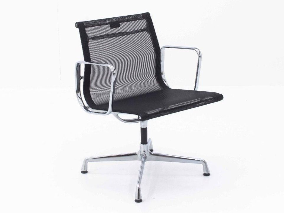Vitra Sedie: Vitra Bürostuhl Eames EA 107 Netz – Usato da Zürich venduto da STUZH38