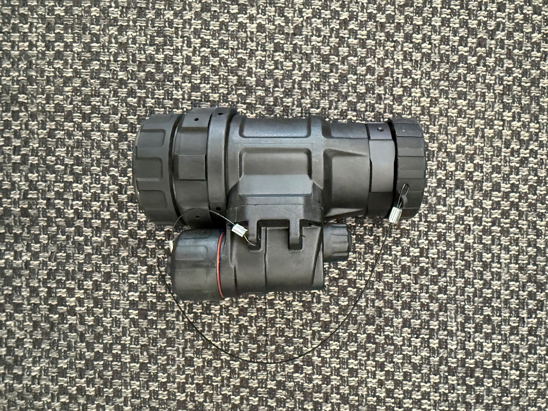 Binocoli: NVG / nachtsichtgerät / vision nocturne – Usato da Brent venduto da mininarko