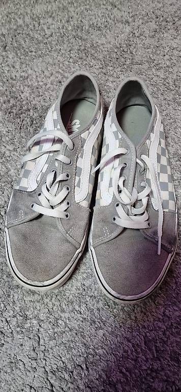 Chaussures hommes: Vans Herren Grösse 42 – D'occasion à Wallisellen par Richtema