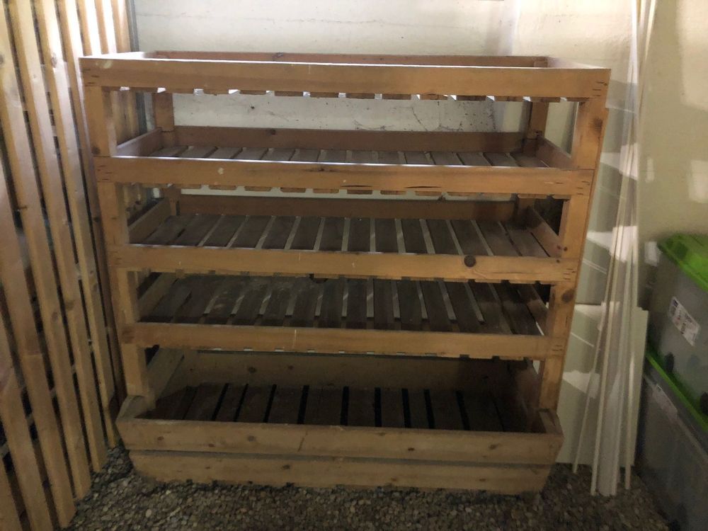 Kellerregal aus Holz Kaufen auf Ricardo