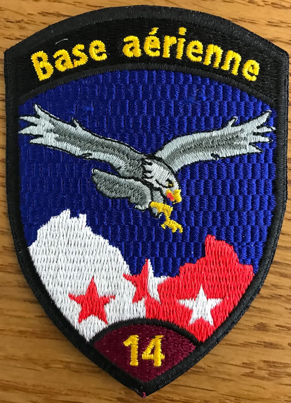 Armée suisse Insignes: Schweizer Luftwaffe Base Aérienne 14 weinrot Patch – Neuf (Voir description) à Bern par mercandante