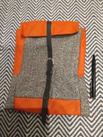 Umhängetasche grau orange Leder und Stoff, neuwertig