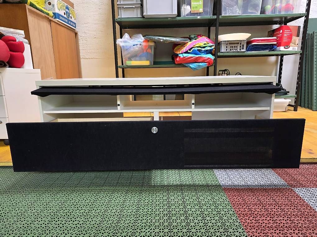 Ikea Mobili TV: TV Möbel (IKEA Bond) Front Stoffüberzug – Usato da Uetendorf venduto da Blueking 2