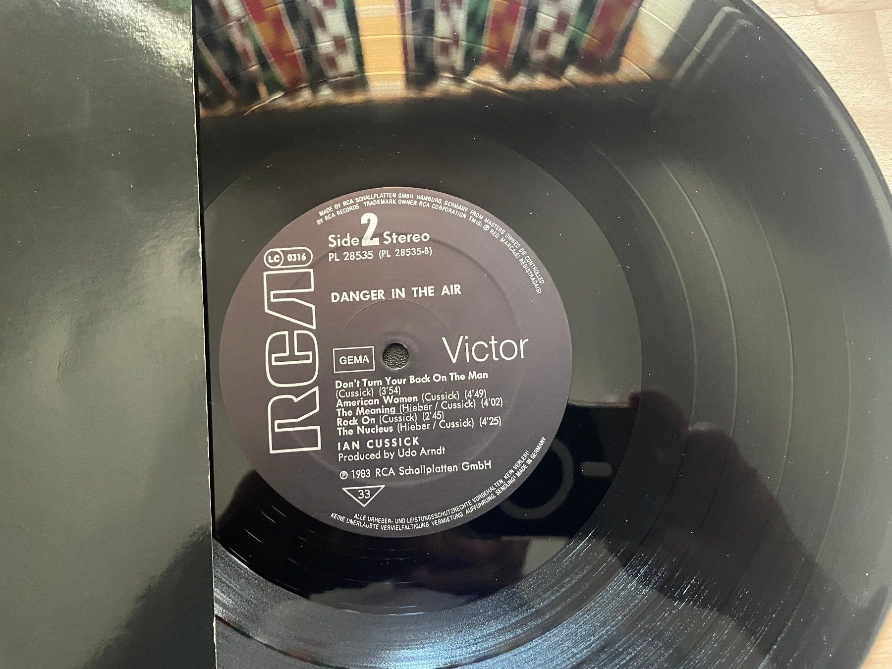 Dischi in vinile: Ian Cussick, Danger in the Air, D – Usato da Kleinlützel venduto da Vinylspezi 1