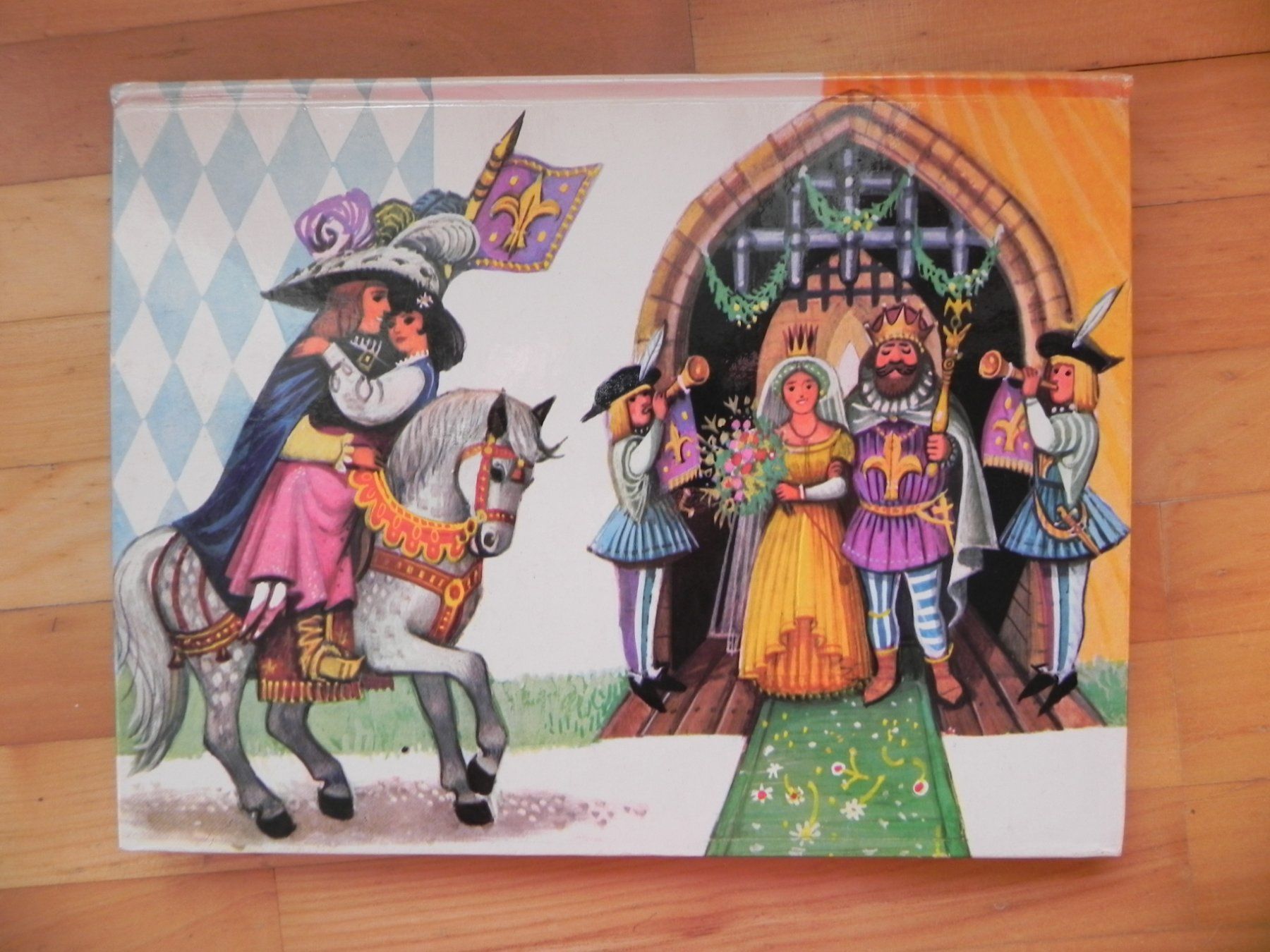 Libri: Schneewittchen Leporello Buch Kubasta Pop Up Buch 1982 – Usato da Stallikon venduto da pcerny16 1