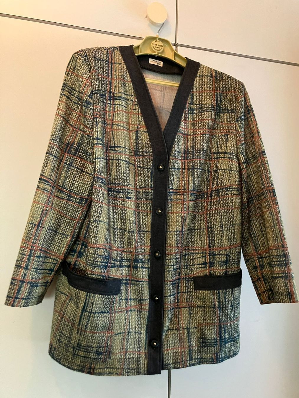 Giacche: Blazer fantasia tg.46 CH – Usato da Melano venduto da H-Sara