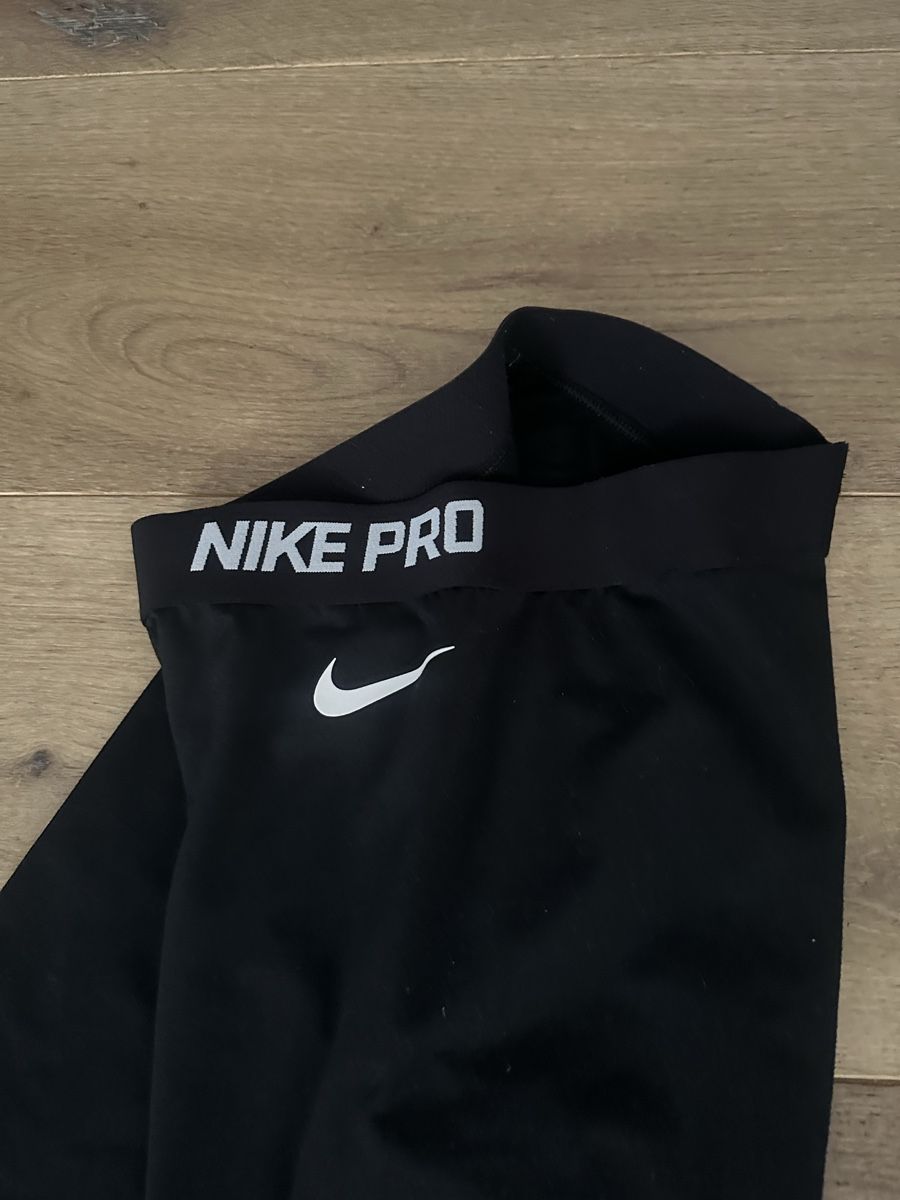 Nike Leggings: Nike Pro Trainingsleggins S – Gebraucht aus Altendorf von Quietwater 2
